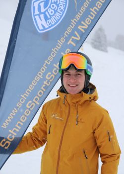 SchneesportSchule TVNeuhausenLorenz