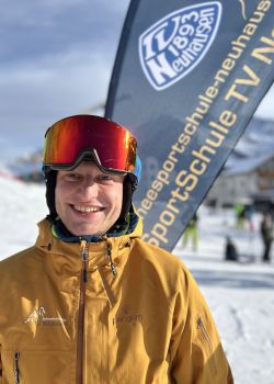 SchneesportSchule TVNeuhausenJonas